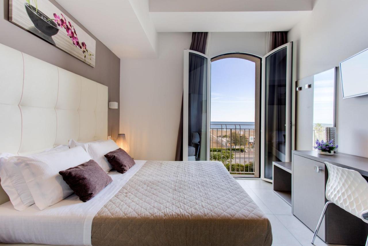 Hotel Villa Augustea Rimini Eksteriør billede