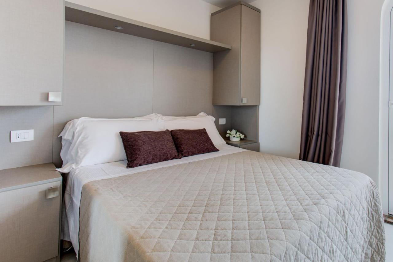 Hotel Villa Augustea Rimini Eksteriør billede