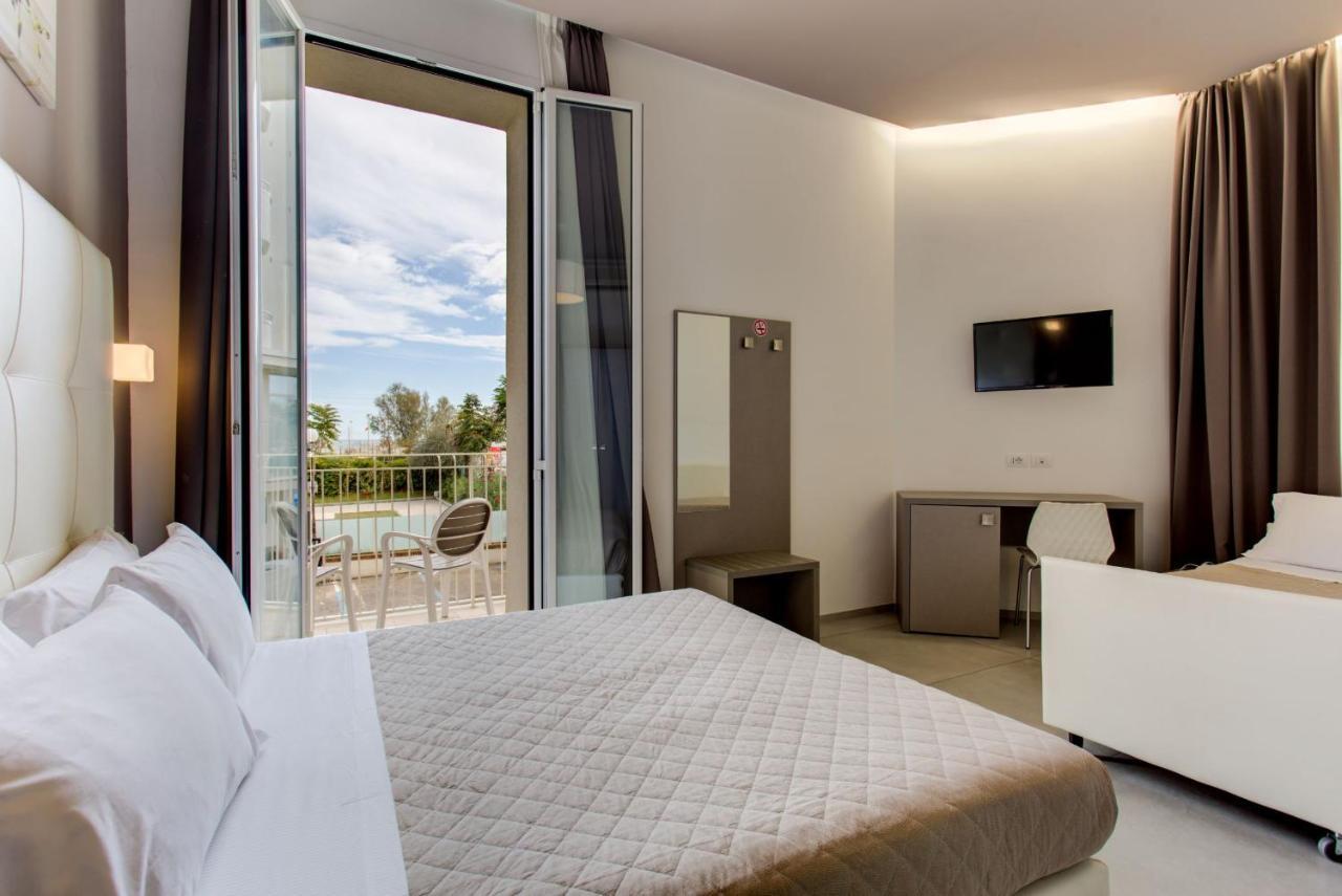 Hotel Villa Augustea Rimini Eksteriør billede
