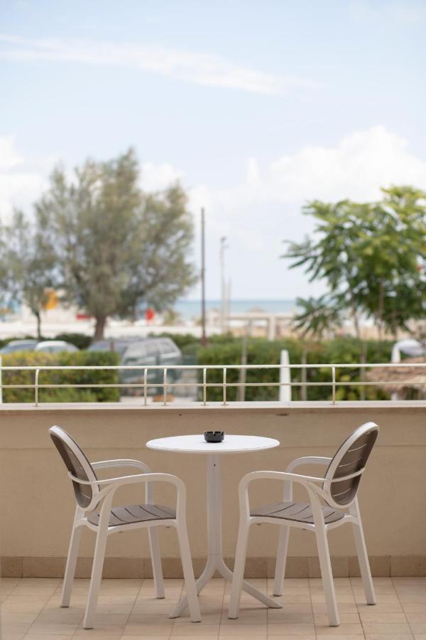 Hotel Villa Augustea Rimini Eksteriør billede