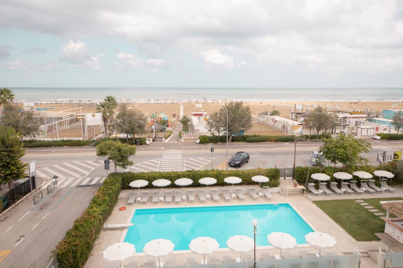 Hotel Villa Augustea Rimini Eksteriør billede