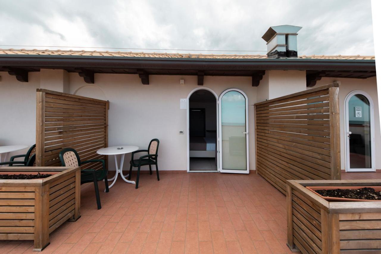 Hotel Villa Augustea Rimini Eksteriør billede